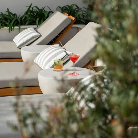Well And Hotel Malaga